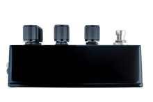 Load image into Gallery viewer, THORN SOUNDLAB MAGMA Effects Pedal | Flex Metal Distortion