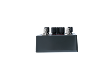 Load image into Gallery viewer, THORN SOUNDLAB TREMONATOR Effects Pedal | Flex Tremolo